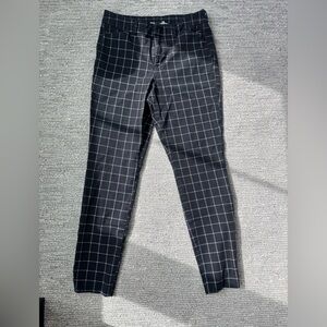 Old Navy Black and White Checkered Pants